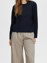 Load image into Gallery viewer, SLFESSENTIAL LS BOXY TEE | DARK SAPPHIRE SELECTED