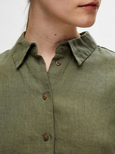 Load image into Gallery viewer, SLFLINNIE LS LINEN SHIRT | OLIVINE SELECTED