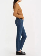 Load image into Gallery viewer, 724 HIGH RISE STRAIGHT | BLUE WAVE DARK LEVI'S