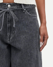 Load image into Gallery viewer, SAHARPER JEANS BELT | GREY CLOUD SAMSOE SAMSOE