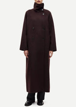 Load image into Gallery viewer, SAHANNE COAT | BLACK COFFEE SAMSOE SAMSOE