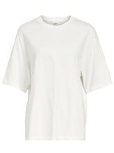 Load image into Gallery viewer, OBJGIMA 2/4 OVERSIZE T-SHIRT NOOS | CLOUD DANCER OBJECT