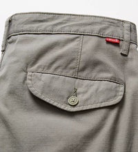 Load image into Gallery viewer, CARRIER CARGO SHORTS | SMOKEY OLIVE LEVI'S