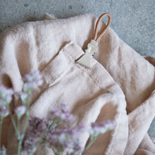 Load image into Gallery viewer, Towel clip leather Meraki