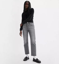 Load image into Gallery viewer, 501 CROP JEANS | HIT THE ROAD BB - GREY LEVI'S