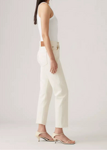 Load image into Gallery viewer, 501 CROP BOOPER NO DAMAGE | ECRU LEVI'S