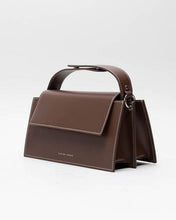 Load image into Gallery viewer, LEO HANDBAG | MOCHA ZARINA ROUGE