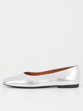 Load image into Gallery viewer, BALLERINA | SILVER METALLIC