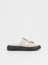 Load image into Gallery viewer, BLENDA SANDALS LEATHER | OFF WHITE VAGABOND