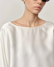 Load image into Gallery viewer, CANDY BLOUSE | CREME HERSKIND