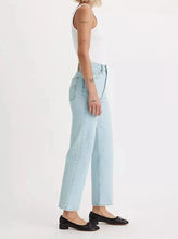 Load image into Gallery viewer, RIBCAGE STRAIGHT ANKLE | OJAI SHORE - BLUE LEVI'S