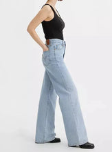 Load image into Gallery viewer, RIBCAGE WIDE LEG JEANS | FAR AND WIDE - BLUE LEVI'S