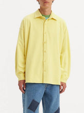 Load image into Gallery viewer, LEVIS SKATE BUTTON UP FLEECE | CUSTARD