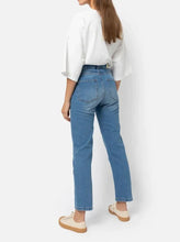 Load image into Gallery viewer, GWEN STRAIGHT DENIM PANTS L32 | MID-BLUE by AME