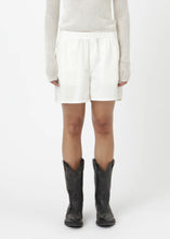 Load image into Gallery viewer, AMANDA | SNOW WHITE WON HUNDRED