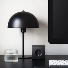 Load image into Gallery viewer, SQUARE 1 USB C MAGNET | STOCKHOLM BLACK AVOLT