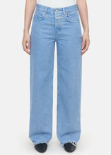 Load image into Gallery viewer, NIKKA | LIGHT BLUE CLOSED