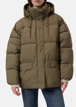 Load image into Gallery viewer, CROPPED PUFFER JACKET | CLOVER GREEN CLOSED