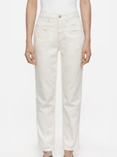 Load image into Gallery viewer, PEDAL PUSHER JEANS | IVORY CLOSED