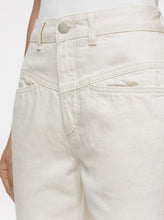 Load image into Gallery viewer, PEDAL PUSHER JEANS | IVORY CLOSED