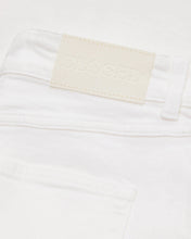 Load image into Gallery viewer, NIKKA | WHITE CLOSED