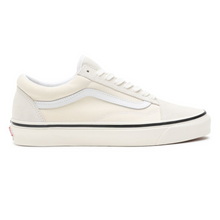 Load image into Gallery viewer, VANS UA OLD SKOOL 36 DX CLASSIC | WHITE