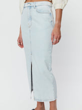 Load image into Gallery viewer, NIKI SOFT BLEACHED DENIM | BLEACHED WHITE DAY BIRGER AND MIKKELSEN