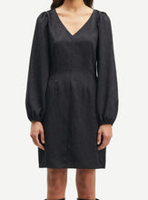 Load image into Gallery viewer, Anai dress black Samsoe Samsoe