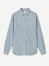 Load image into Gallery viewer, SAELEANOR SHIRT | BREEZE BLUE SAMSOE SAMSOE