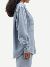 Load image into Gallery viewer, SAELEANOR SHIRT | BREEZE BLUE SAMSOE SAMSOE