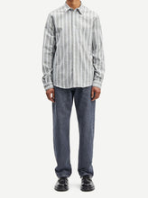 Load image into Gallery viewer, LIAM FP SHIRT | CLIMNING IVY SAMSOE SAMSOE