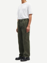 Load image into Gallery viewer, SAMAGNUS CARGO TROUSERS | CLIMBING IVY by SAMSOE SAMSOE