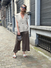 Load image into Gallery viewer, OITA SUEDE LEATHER | ANTIQUE WHITE AT MELLOW CONCEPT BRUSSELS