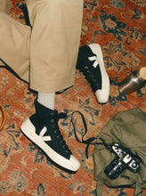 Load image into Gallery viewer, VEJA WATA II HIGH CANVAS | BLACK PIERRE
