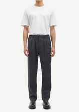 Load image into Gallery viewer, SABERTIL TROUSERS | DARK GREY SAMSOE SAMSOE