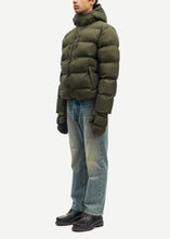 Load image into Gallery viewer, SADAVID X JACKET | FOREST NIGHT SAMSOE SAMSOE