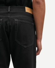 Load image into Gallery viewer, SAEDDIE JEANS | BLACK VOID SAMSOE SAMSOE