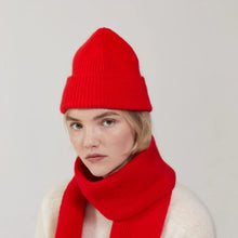 Load image into Gallery viewer, SCARF | CRIMSON LE BONNET