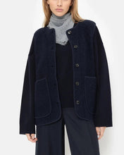 Load image into Gallery viewer, MADISON SLEEVELESS WOOL JACKET | NAVY AME