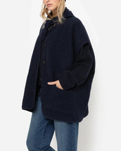 Load image into Gallery viewer, INES SLEEVELESS WOOLY JACKET | NAVY AME