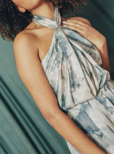 Load image into Gallery viewer, MULTIWAY SCARF | BLURRED PRINT COSSAC