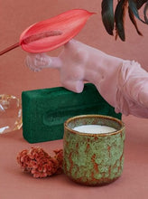 Load image into Gallery viewer, CERAMIC SCENTED CANDLE | FLORAL BOUDOIR HK LIVING