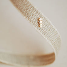 Load image into Gallery viewer, BOUCLE D'OREILLE KIM | PLAQUE OR TIROIR DE LOU
