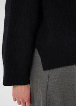 Load image into Gallery viewer, ALPHAGZ ROLLNECK | BLACK GESTUZ