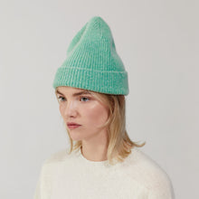 Load image into Gallery viewer, THE BEANIE | JADE SAMSOE SAMSOE