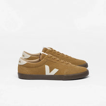 Load image into Gallery viewer, vOLLEY SUEDE | NATURAL EAGLE VEJA