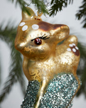Load image into Gallery viewer, ORNAMENT DEER GOLD