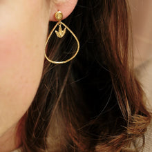 Load image into Gallery viewer, Boucles d'oreilles France (plaqué or) Tiroir de Lou