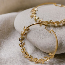 Load image into Gallery viewer, Boucles d'oreilles Jeanne (plaqué or) Tiroir de Lou