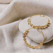Load image into Gallery viewer, Boucles d'oreilles Jeanne (plaqué or) Tiroir de Lou